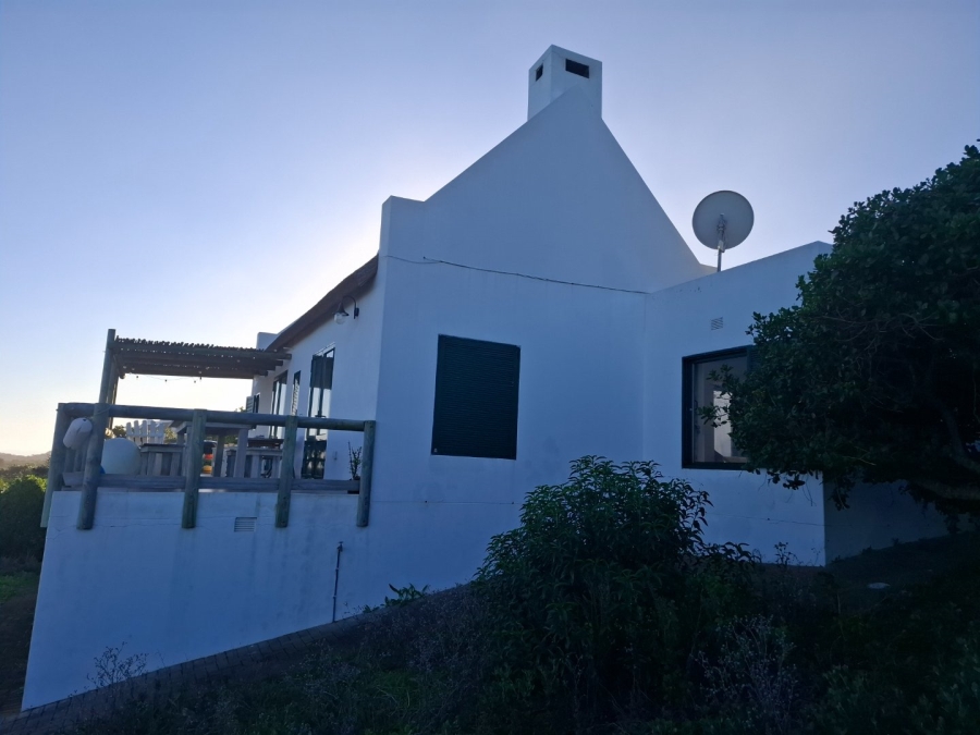 4 Bedroom Property for Sale in Stilbaai Rural Western Cape